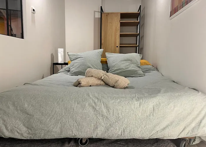 Urban Retreat In Апартаменты