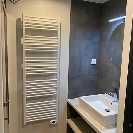 Urban Retreat In Paris
