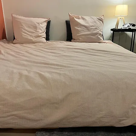 Apartment Urban Retreat In *