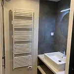 Urban Retreat In Paris
