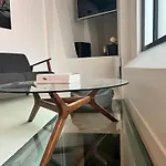 Urban Retreat In Paris